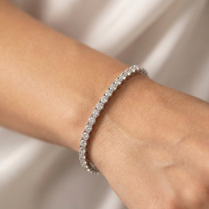 Round Cut Lab Grown Diamond Tennis Bracelet in Silver