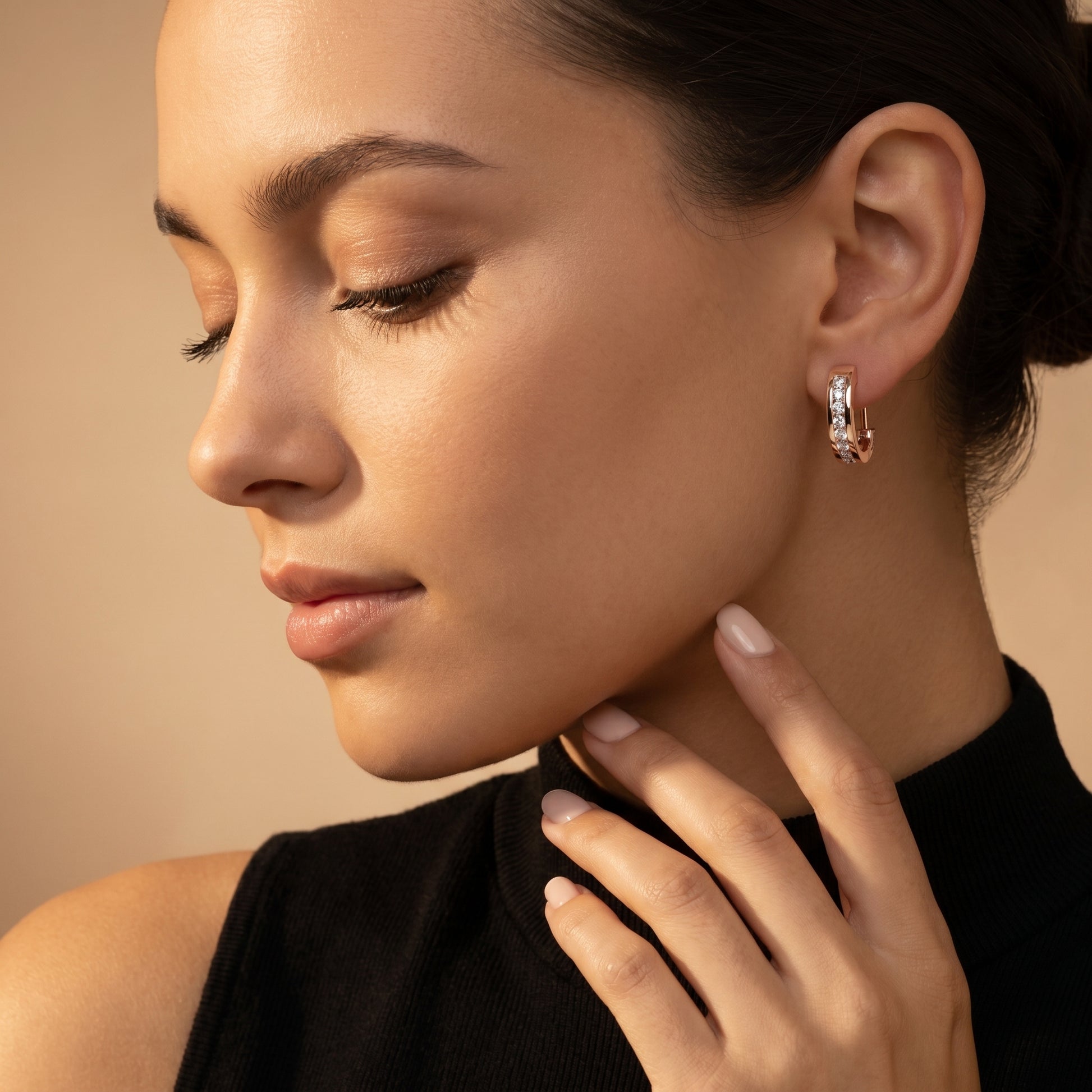 Round Cut Lab Grown Diamond Crest Channel Huggie Hoop Earrings in Rose Gold