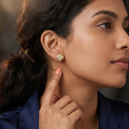 Round Cut Lab Grown Diamond Stud Earrings in Yellow Gold