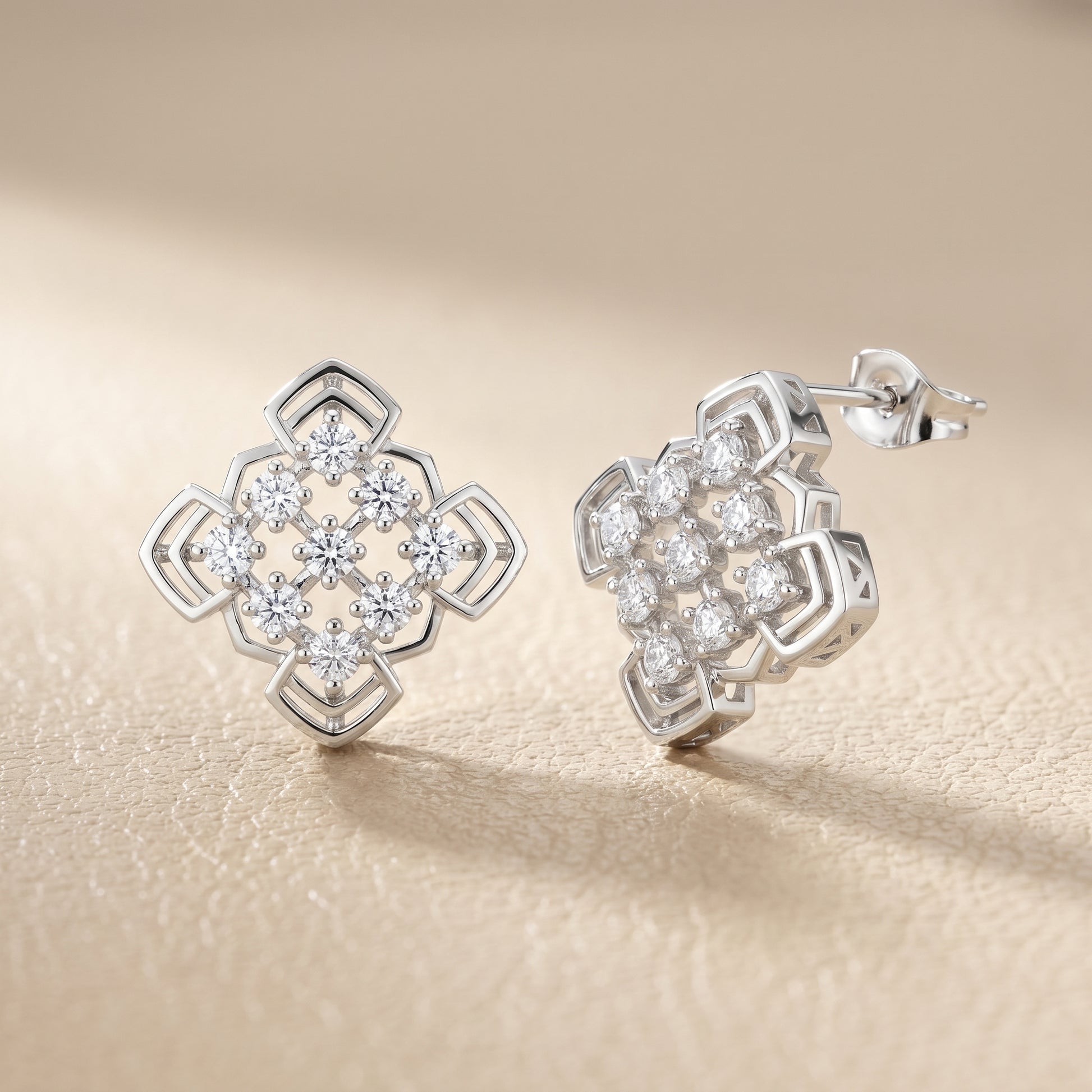 Round Cut Lab Grown Diamond Stud Earrings in Platinum