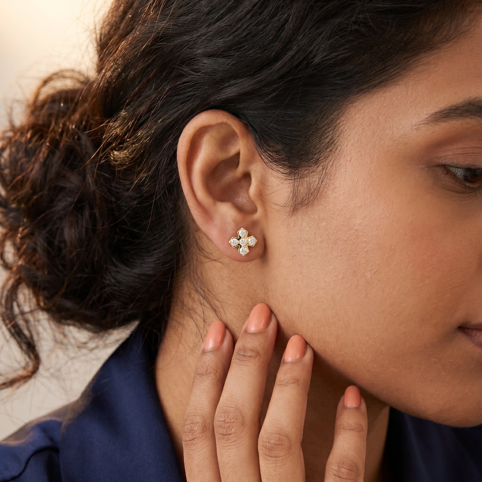 5-Stone Round Diamond Clove Stud Earrings in Yellow Gold - Round Cut Lab Diamond Yellow Gold Ring