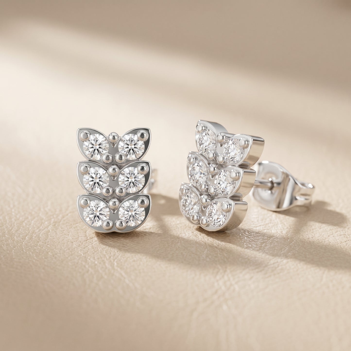 Verona Scallop Round Diamond Stud Earrings in Silver - Round Cut Lab Diamond Silver Ring