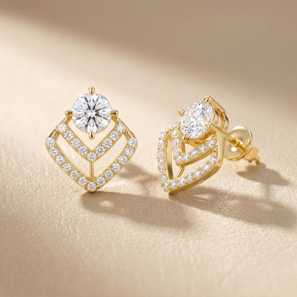 Round Cut Lab Grown Diamond Stud Earrings in Yellow Gold