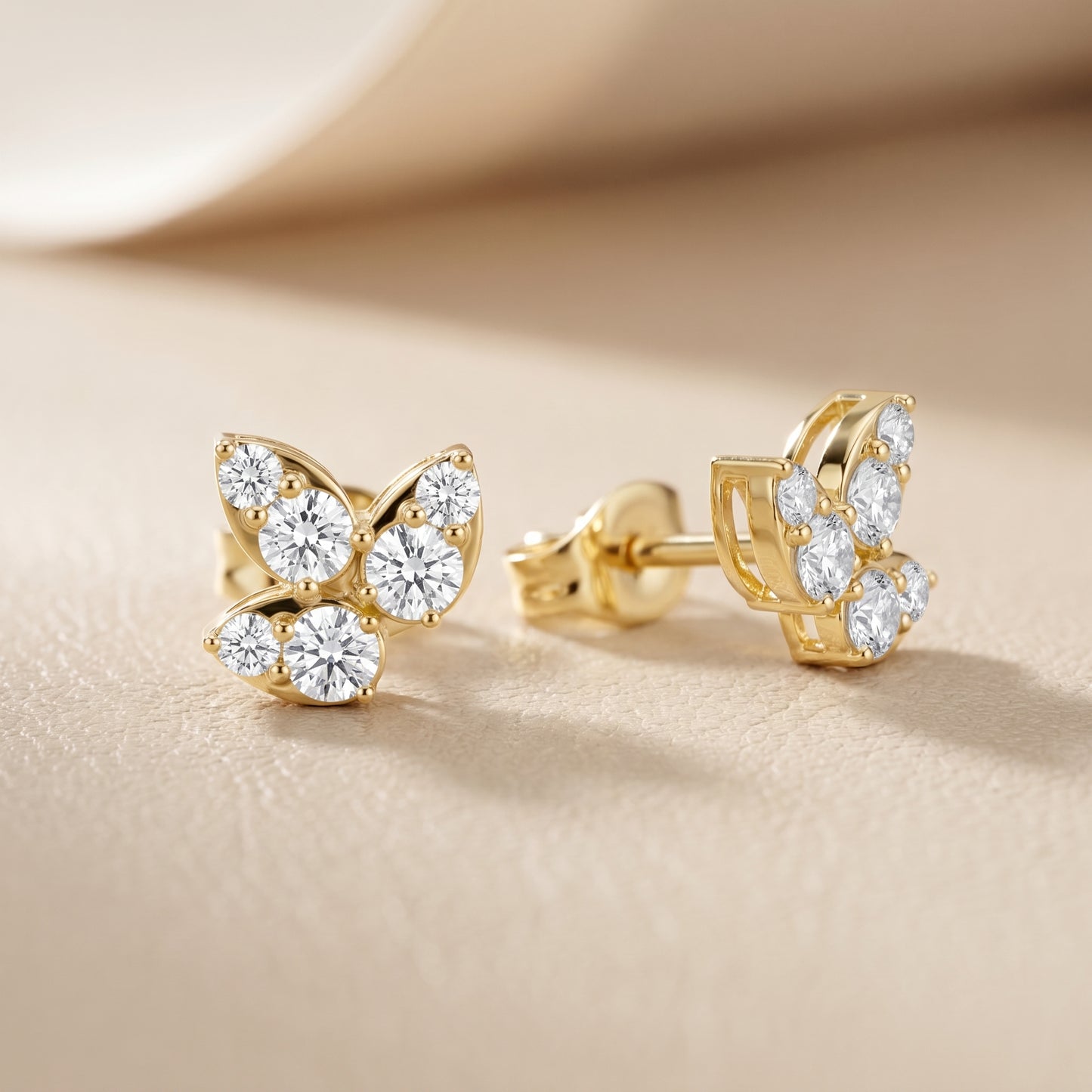 Round Cut Lab Grown Diamond Stud Earrings in Yellow Gold