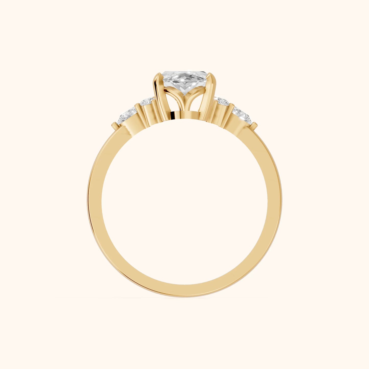 Bague de fiançailles Amelia en or jaune avec trois diamants taille marquise