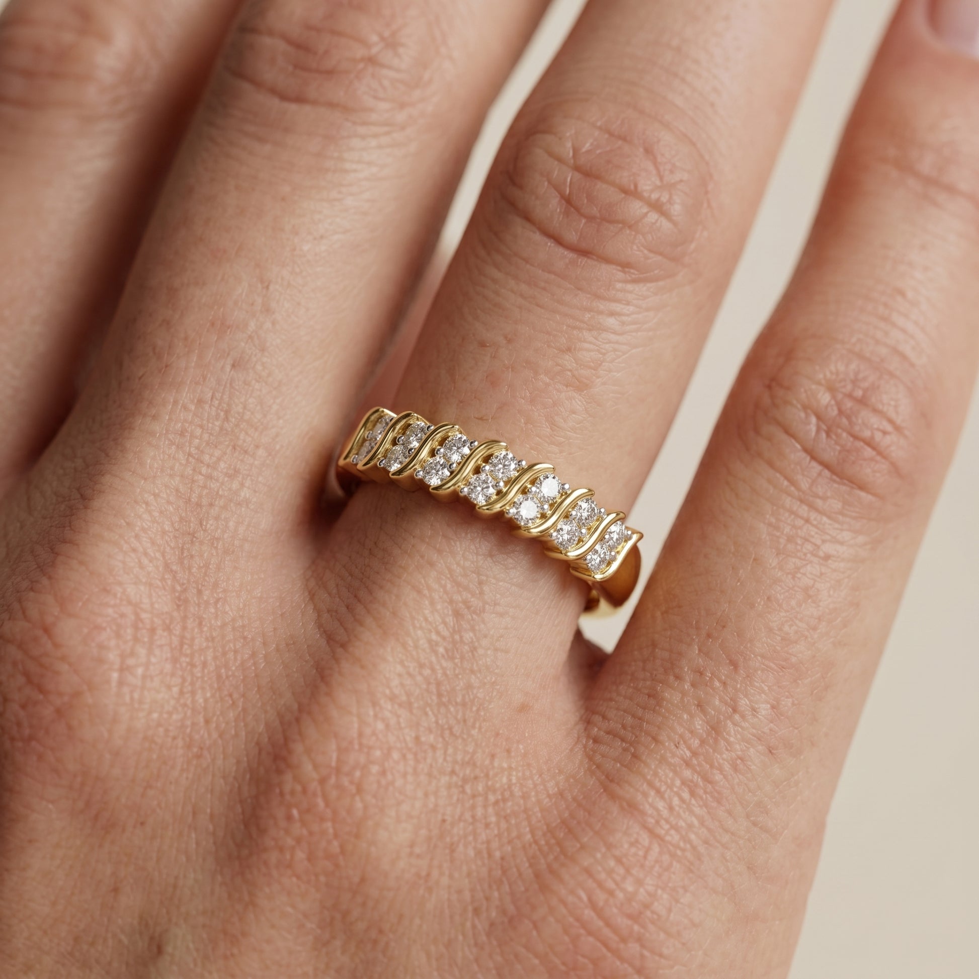 Round Cut Lab Grown Diamond Ring in Yellow Gold