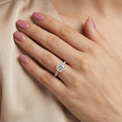 Round Cut Lab Grown Diamond Engagement Ring in Rose Gold