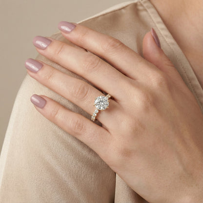 Round Cut Lab Grown Diamond Engagement Ring in Yellow Gold