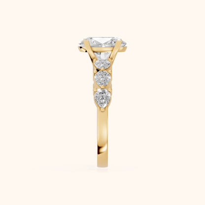 Iris Oval Diamond Bridal Set in Yellow Gold - SideView