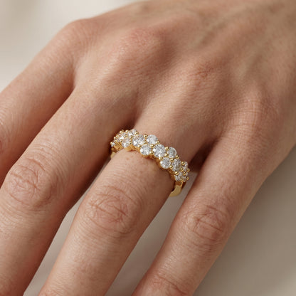 Round Cut Lab Grown Diamond Ring in Yellow Gold