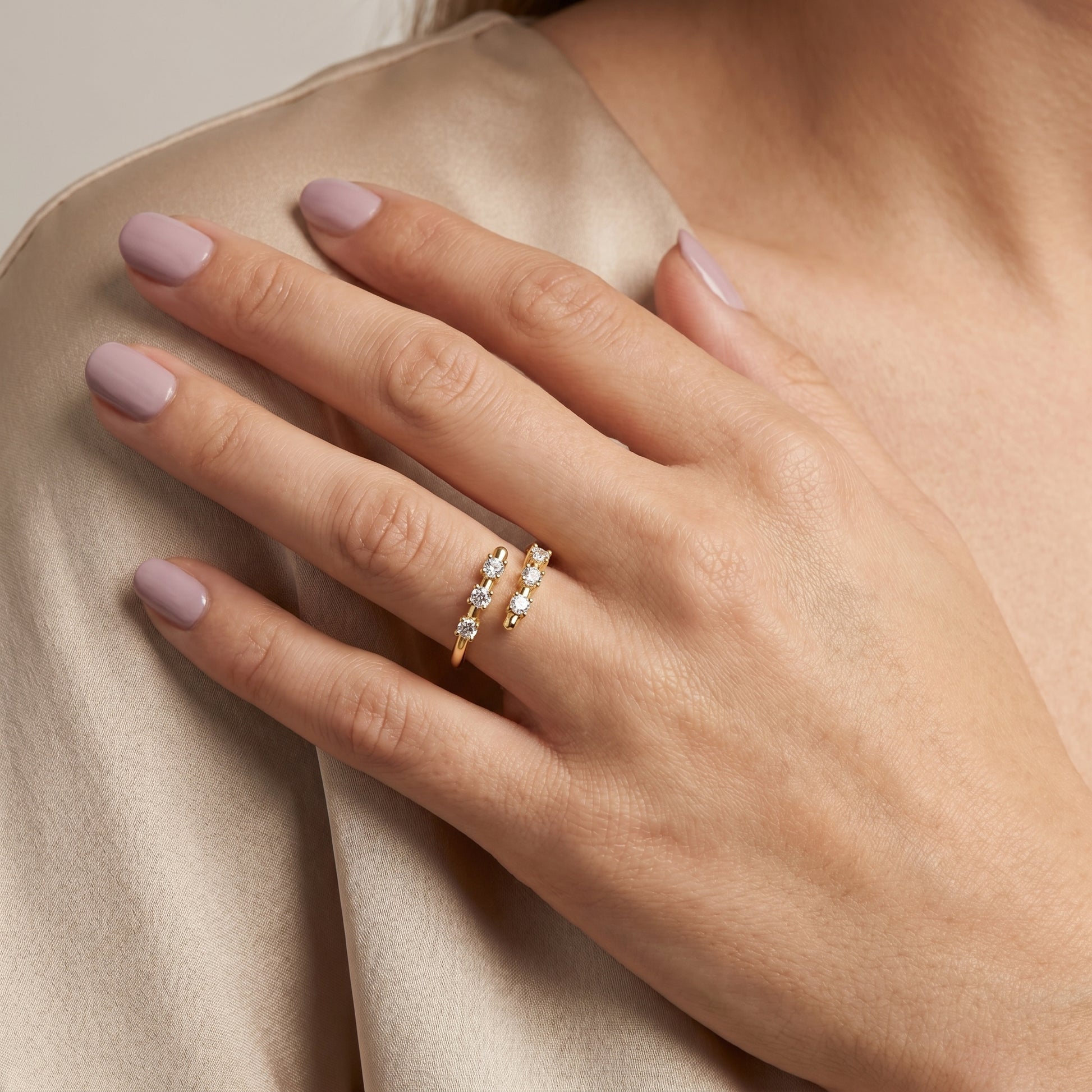 Round Cut Lab Grown Diamond Ring in Yellow Gold
