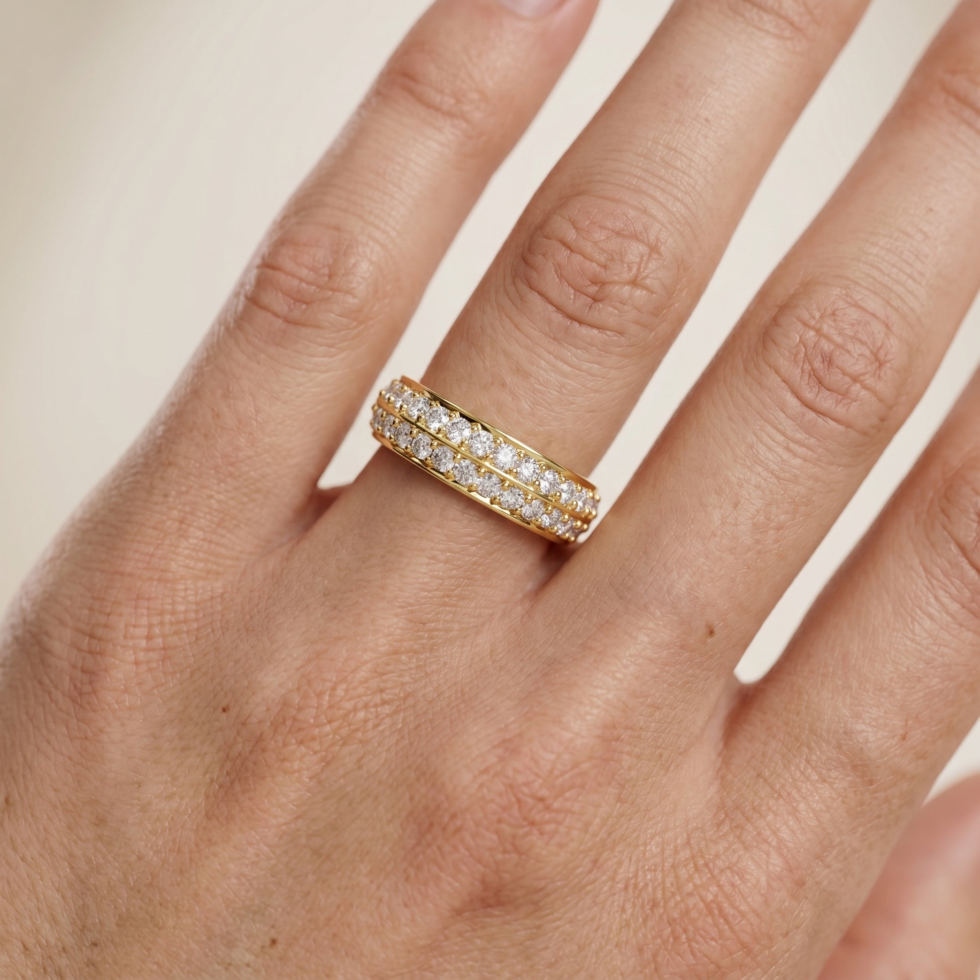 Round Cut Lab Grown Diamond Ring in Yellow Gold