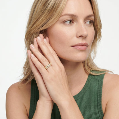 Round Cut Lab Grown Diamond Ring in Yellow Gold