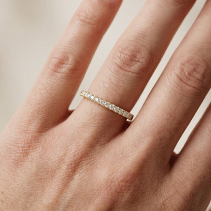 Round Cut Lab Grown Diamond Ring in Yellow Gold