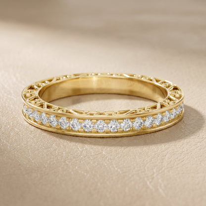 Round Cut Lab Grown Diamond Ring in Yellow Gold
