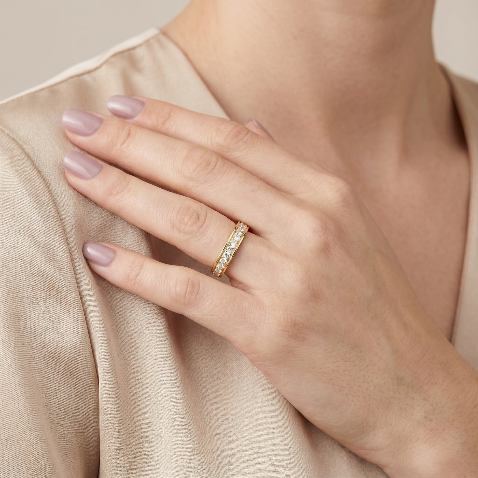 Round Cut Lab Grown Diamond Ring in Yellow Gold