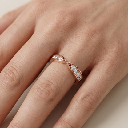 Round Cut Lab Grown Diamond Ring in Rose Gold