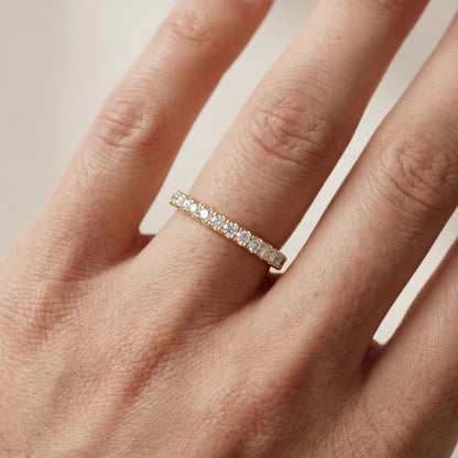 Round Cut Lab Grown Diamond Ring in Yellow Gold