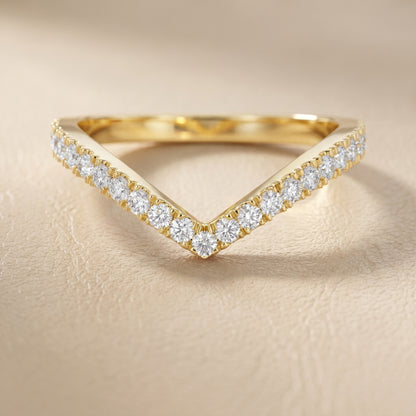 Round Cut Lab Grown Diamond Ring in Yellow Gold