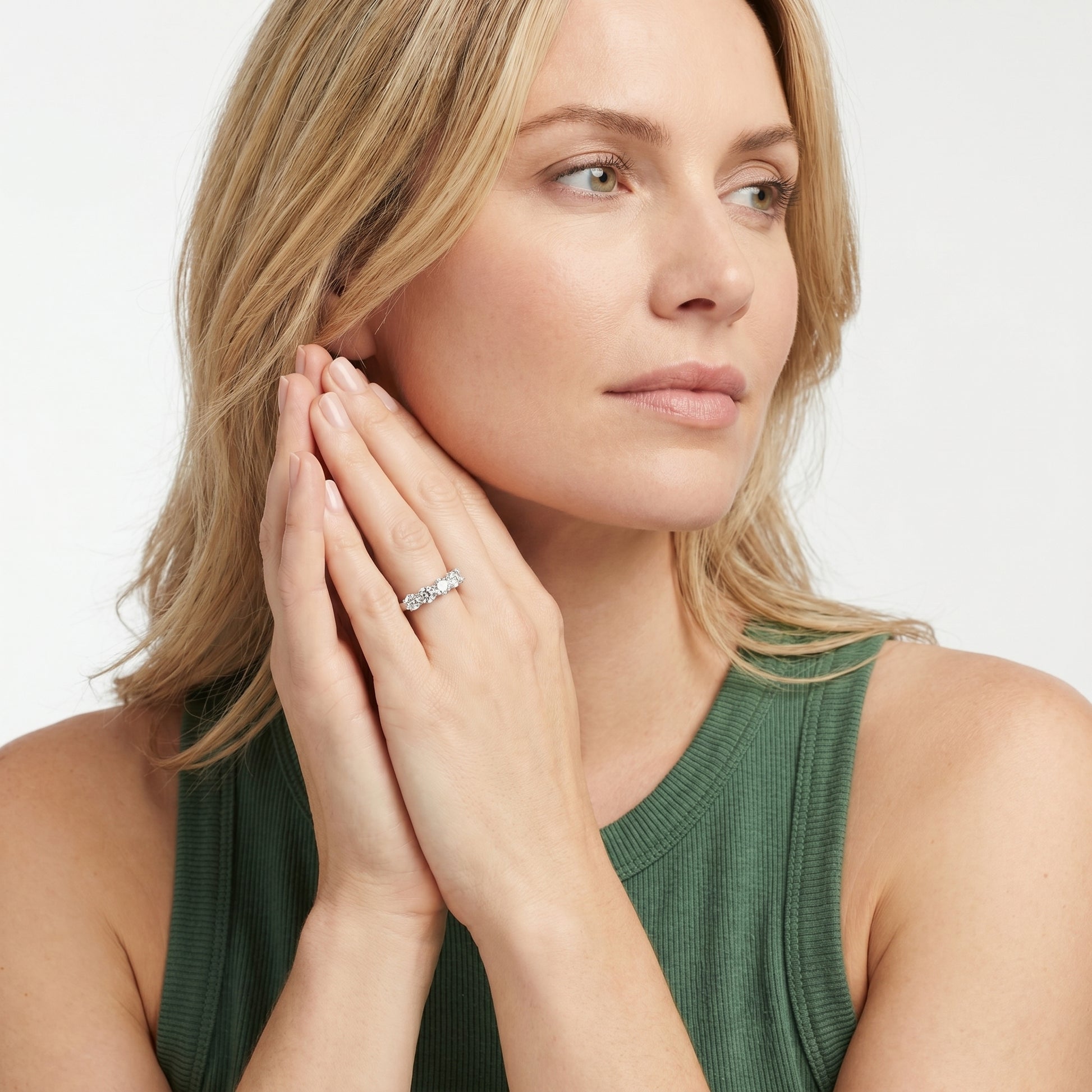 Round Cut Lab Grown Diamond Ring in Platinum