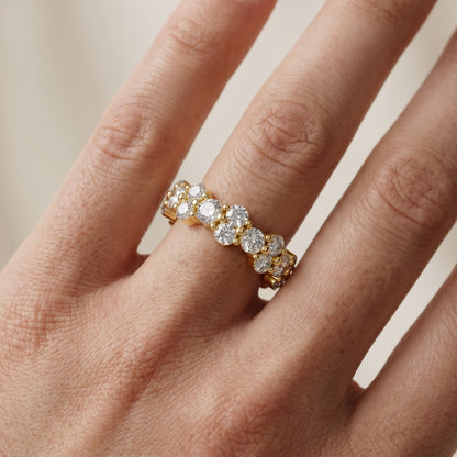 Round Cut Lab Grown Diamond Ring in Yellow Gold