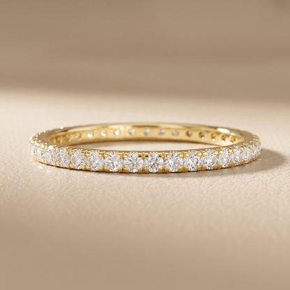 Round Cut Lab Grown Diamond Ring in Yellow Gold
