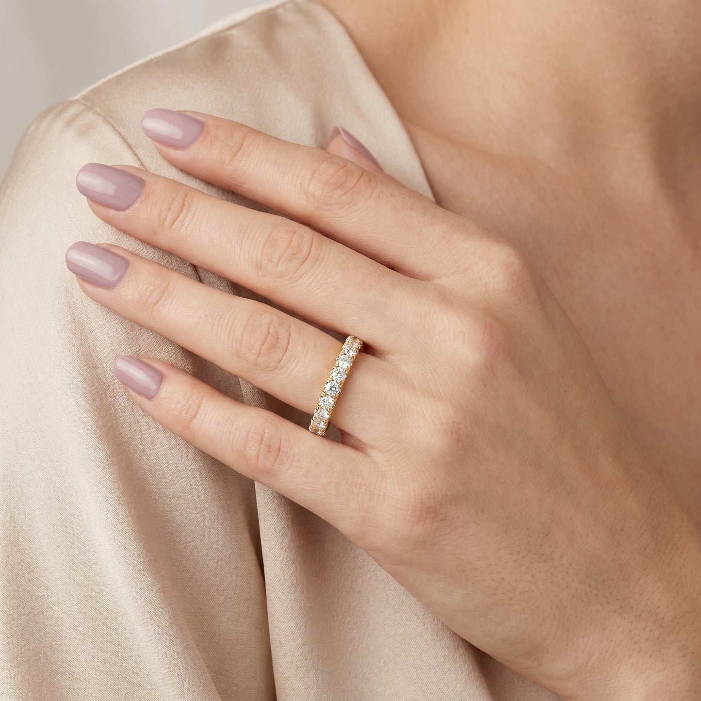 Round Cut Lab Grown Diamond Ring in Yellow Gold