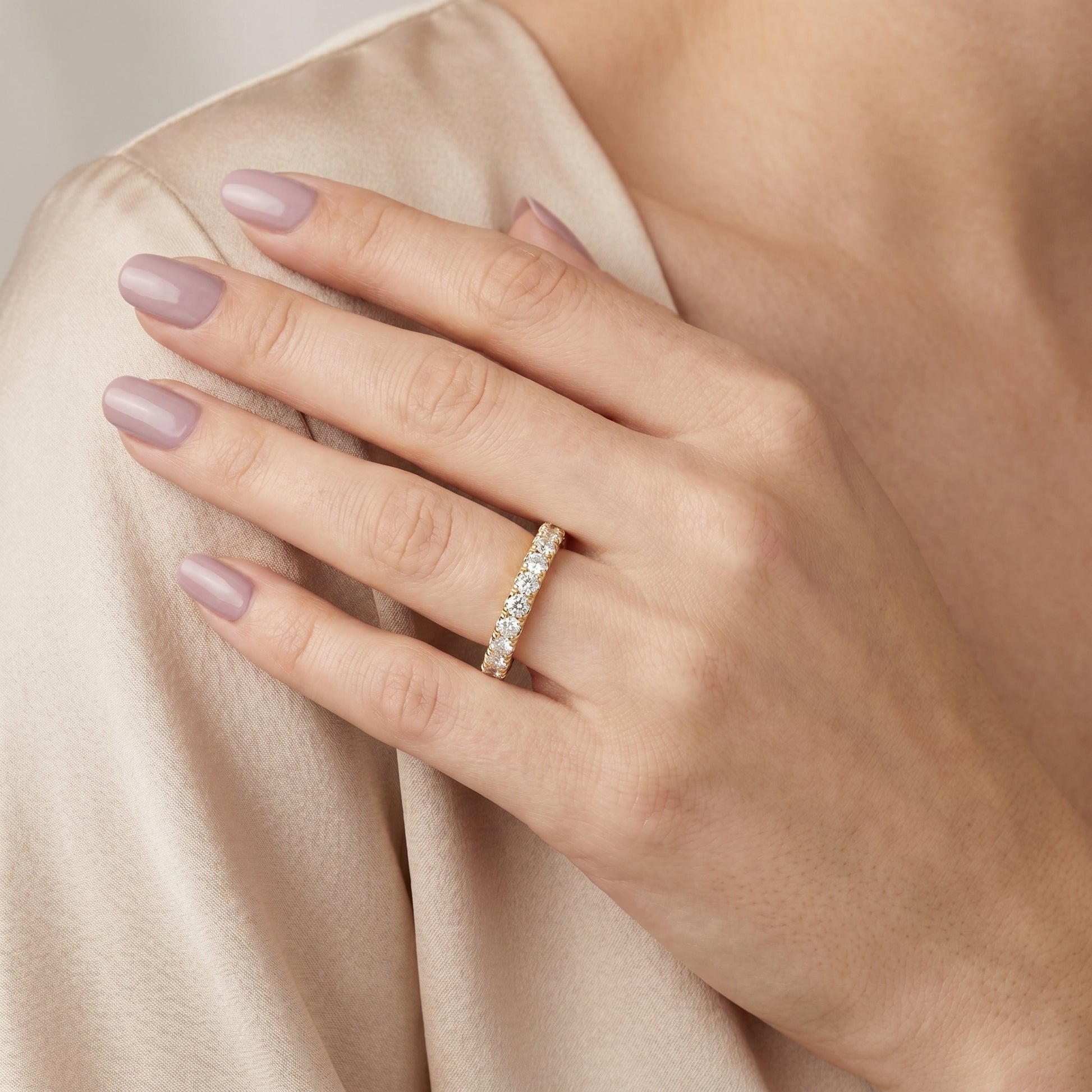 Round Cut Lab Grown Diamond Ring in Yellow Gold