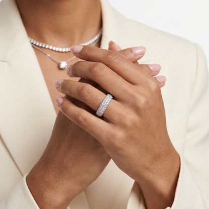 Round Cut Lab Grown Diamond Ring in White Gold
