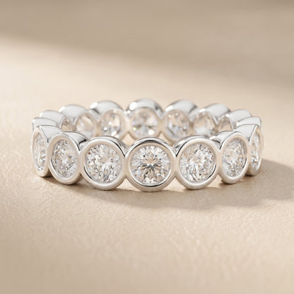 Round Cut Lab Grown Diamond Ring in Platinum