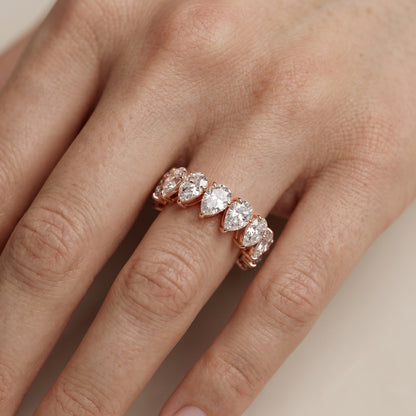 Pear Cut Lab Grown Diamond Ring in Rose Gold