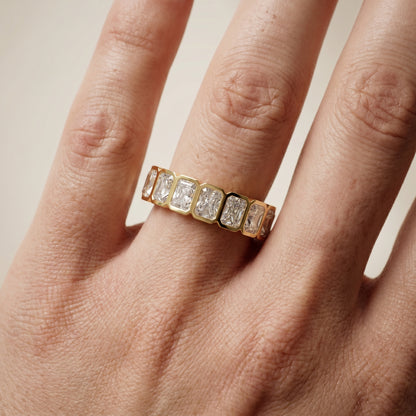 Radiant Cut Lab Grown Diamond Ring in Yellow Gold