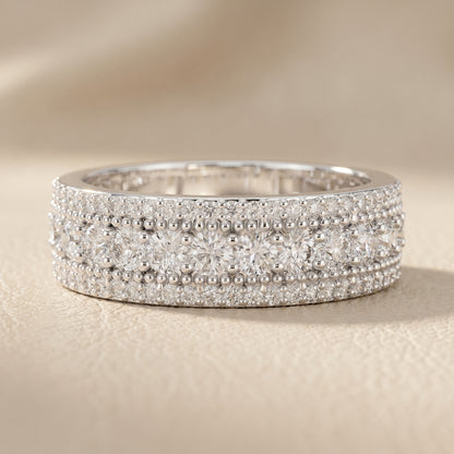 Round Cut Lab Grown Diamond Ring in Platinum