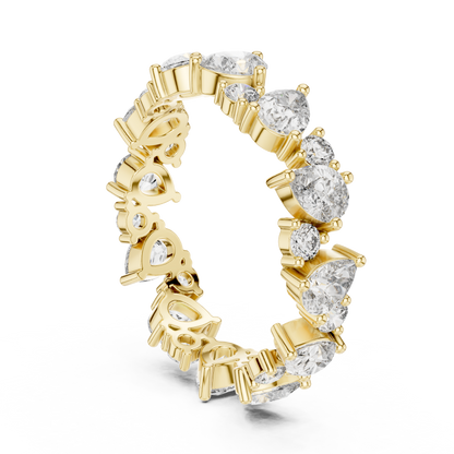 Pear Round Cut Lab Grown Diamond Ring in Yellow Gold