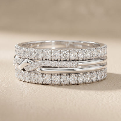 Round Cut Lab Grown Diamond Ring in Platinum