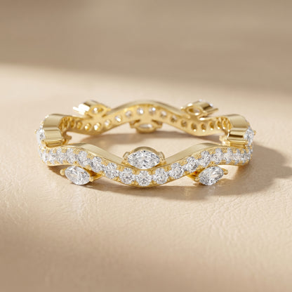 Marquise Round Cut Lab Grown Diamond Ring in Yellow Gold