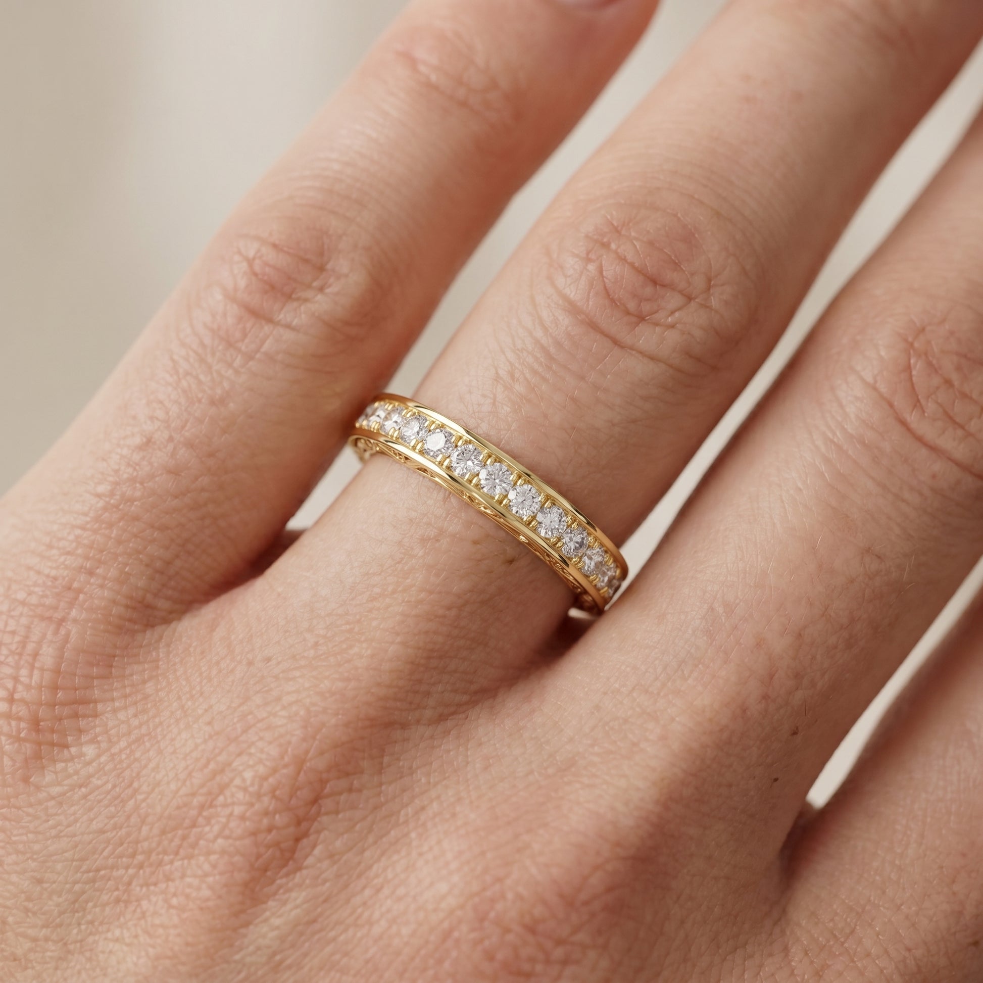 Round Cut Lab Grown Diamond Ring in Yellow Gold