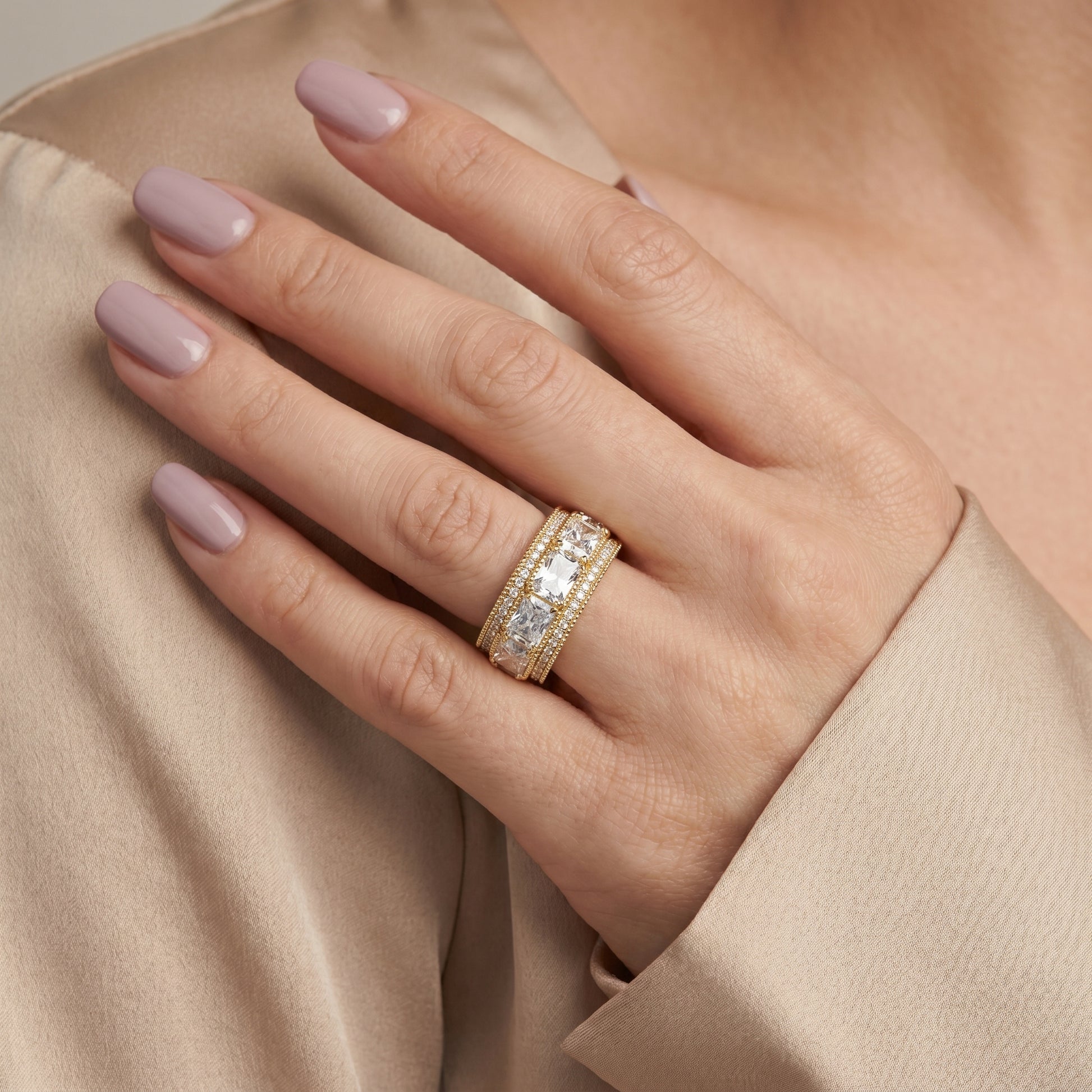 Radiant Round Cut Lab Grown Diamond Ring in Yellow Gold