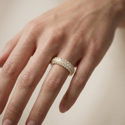 Round Cut Lab Grown Diamond Ring in Yellow Gold
