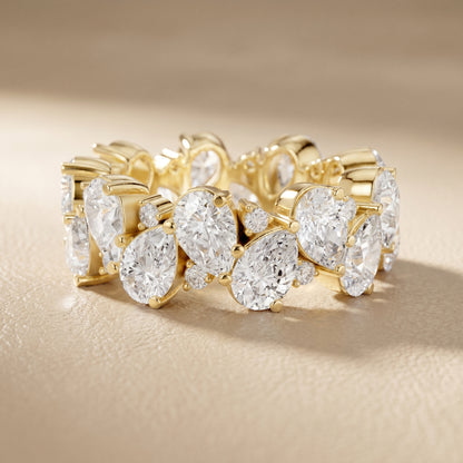 Pear Round Cut Lab Grown Diamond Ring in Yellow Gold