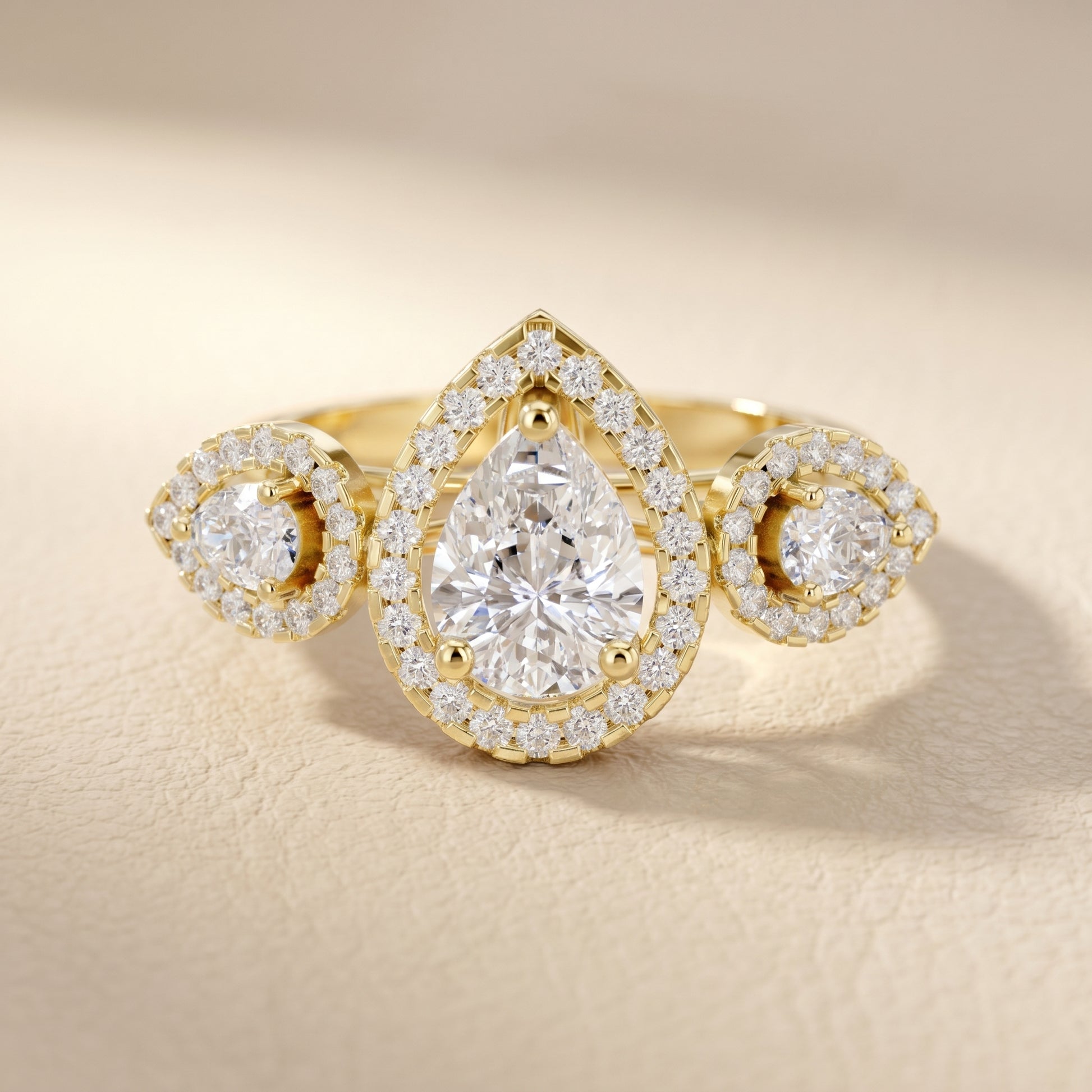 Pear Round Cut Lab Grown Diamond Ring in Yellow Gold