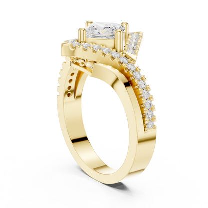 Princess Round Cut Lab Grown Diamond Ring in Yellow Gold