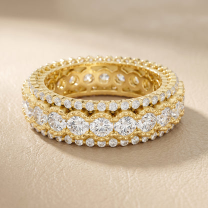 Round Cut Lab Grown Diamond Ring in Yellow Gold