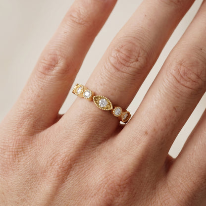 Round Cut Lab Grown Diamond Ring in Yellow Gold