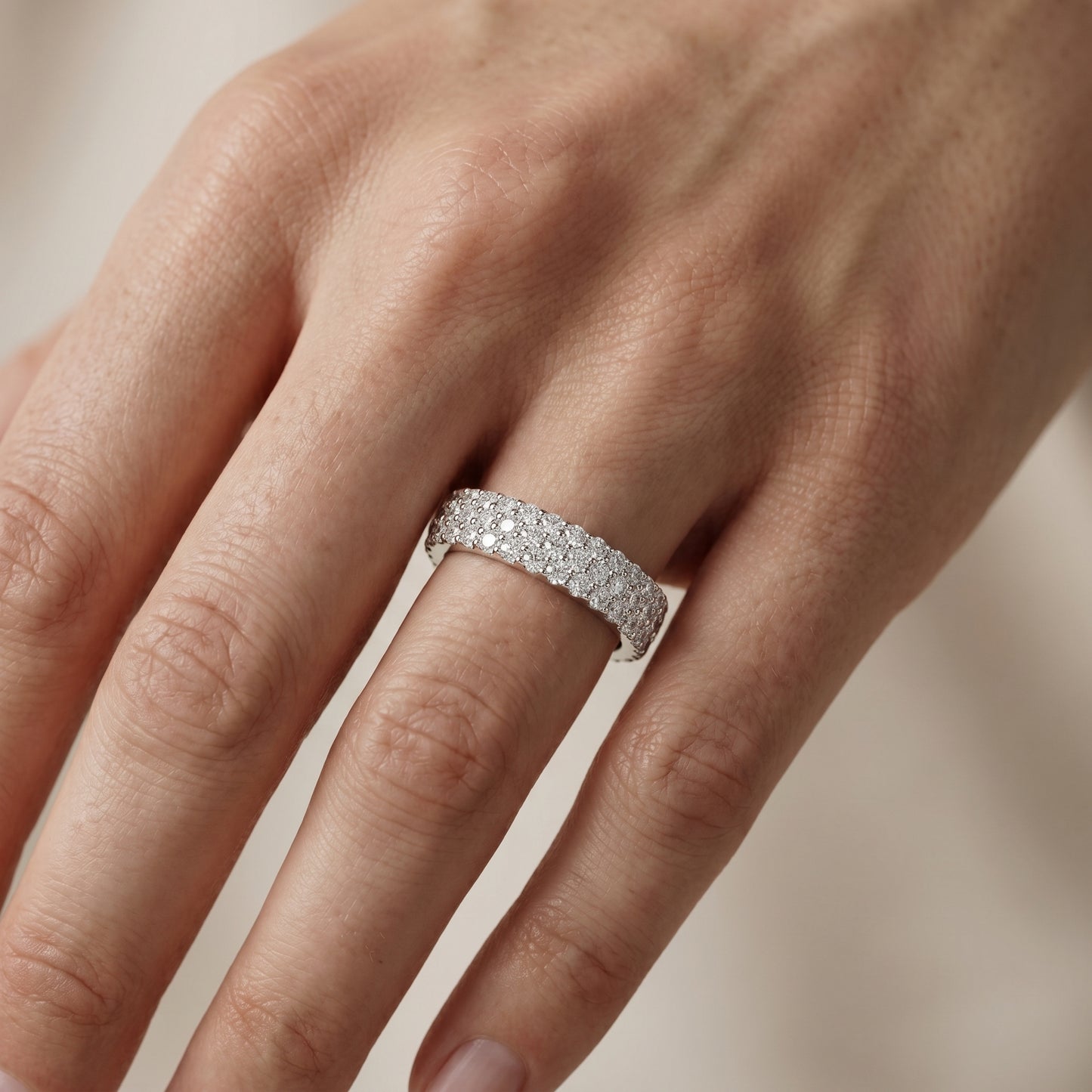 Round Cut Lab Grown Diamond Ring in Platinum