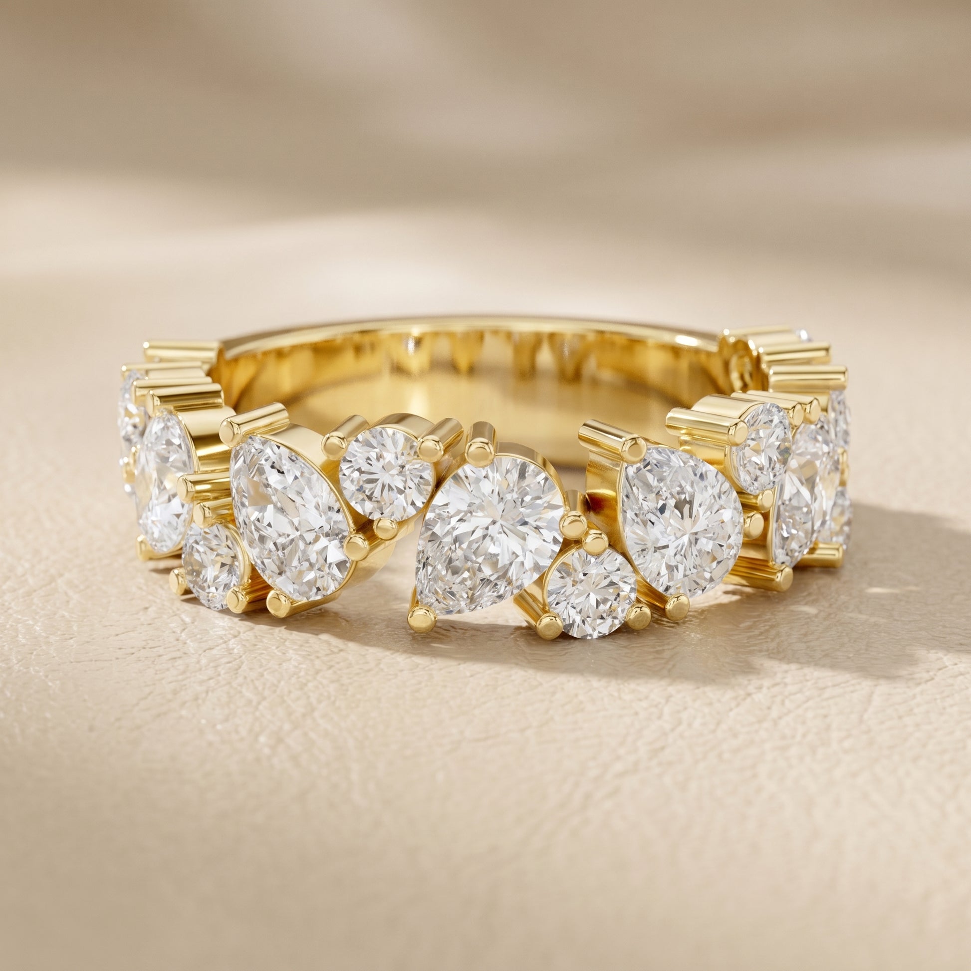 Pear Round Cut Lab Grown Diamond Ring in Yellow Gold