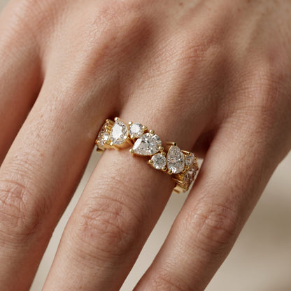 Pear Round Cut Lab Grown Diamond Ring in Yellow Gold