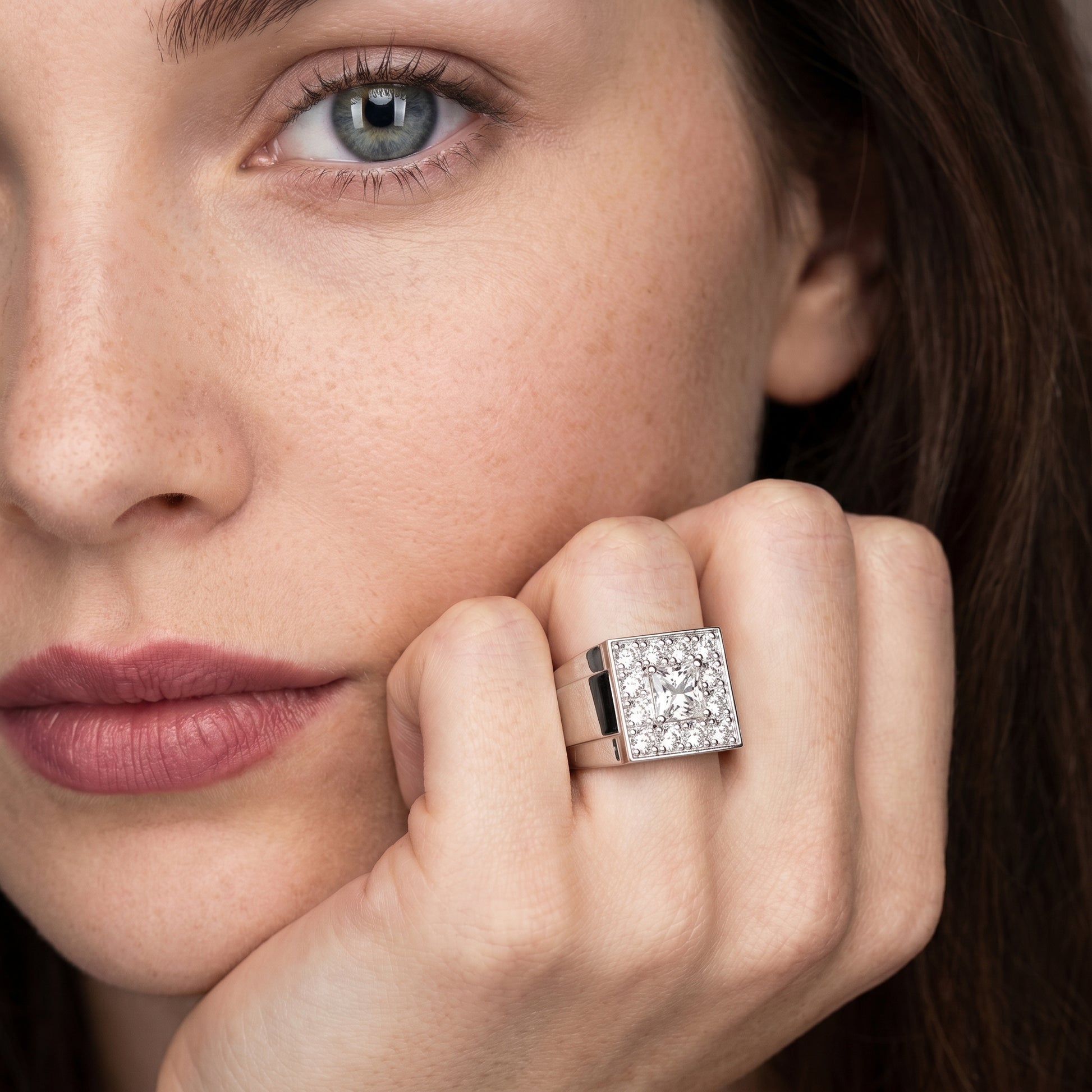 Princess Round Cut Lab Grown Diamond Ring in Platinum