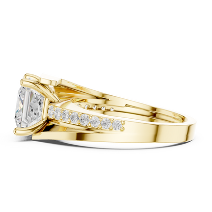 Princess Round Cut Lab Grown Diamond Ring in Yellow Gold