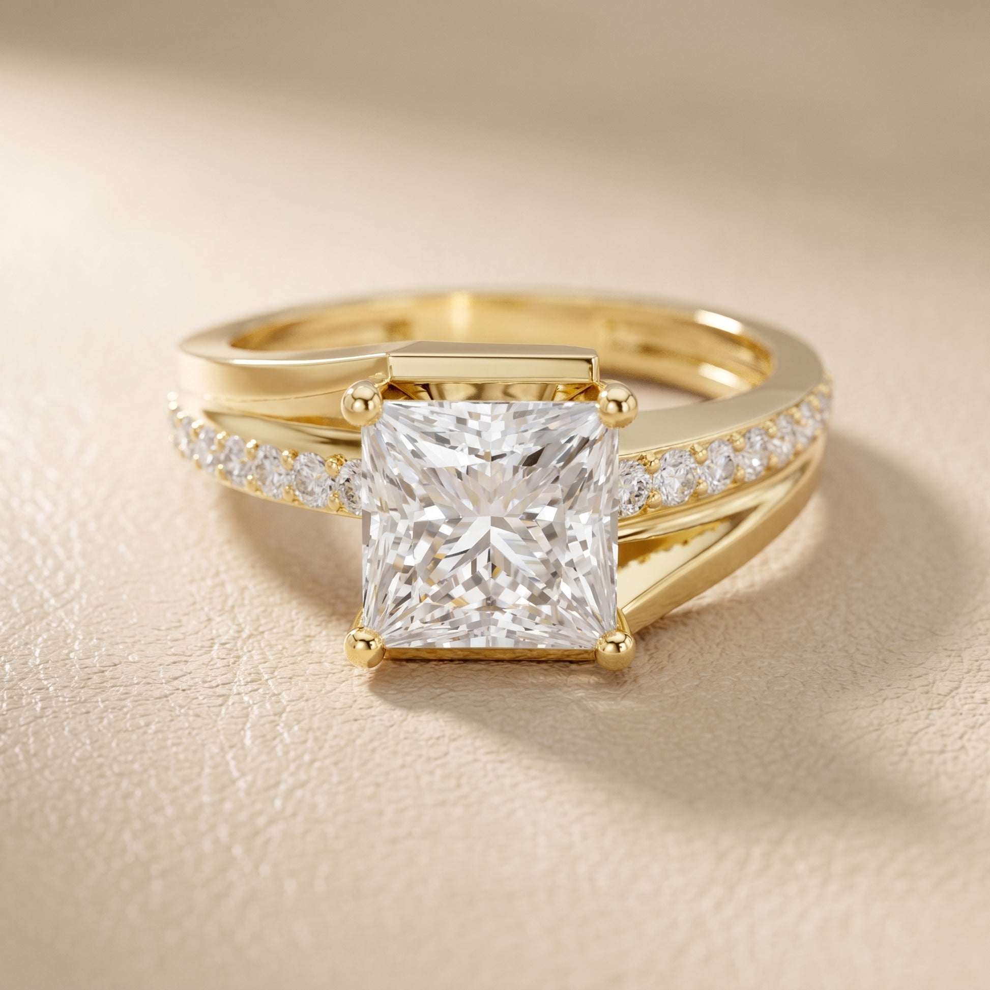 Princess Round Cut Lab Grown Diamond Ring in Yellow Gold